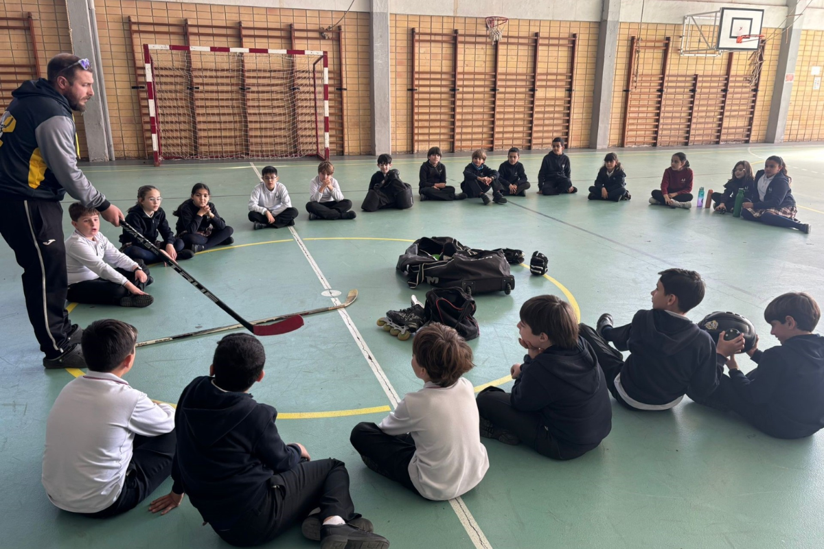 Actividad de hockey en l�nea - programa ADE