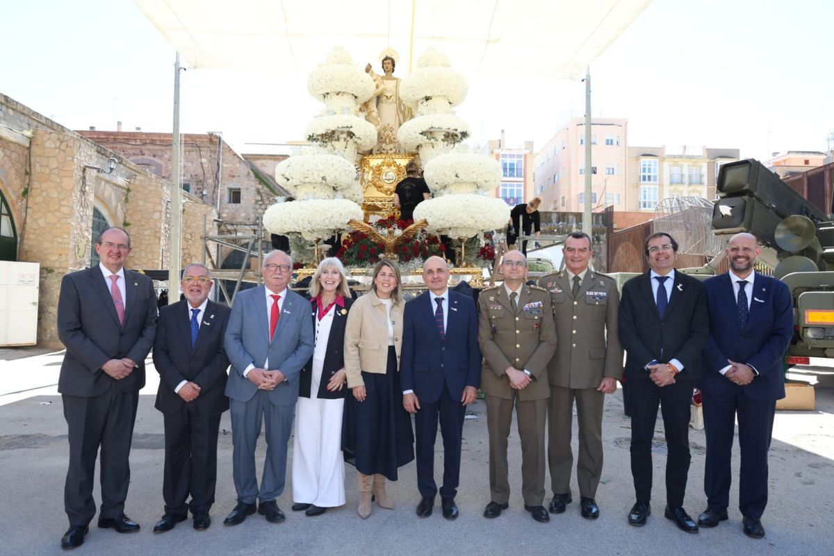 Actos del Martes Santo Blanco de la Agrupación San Juan Evangelista californio