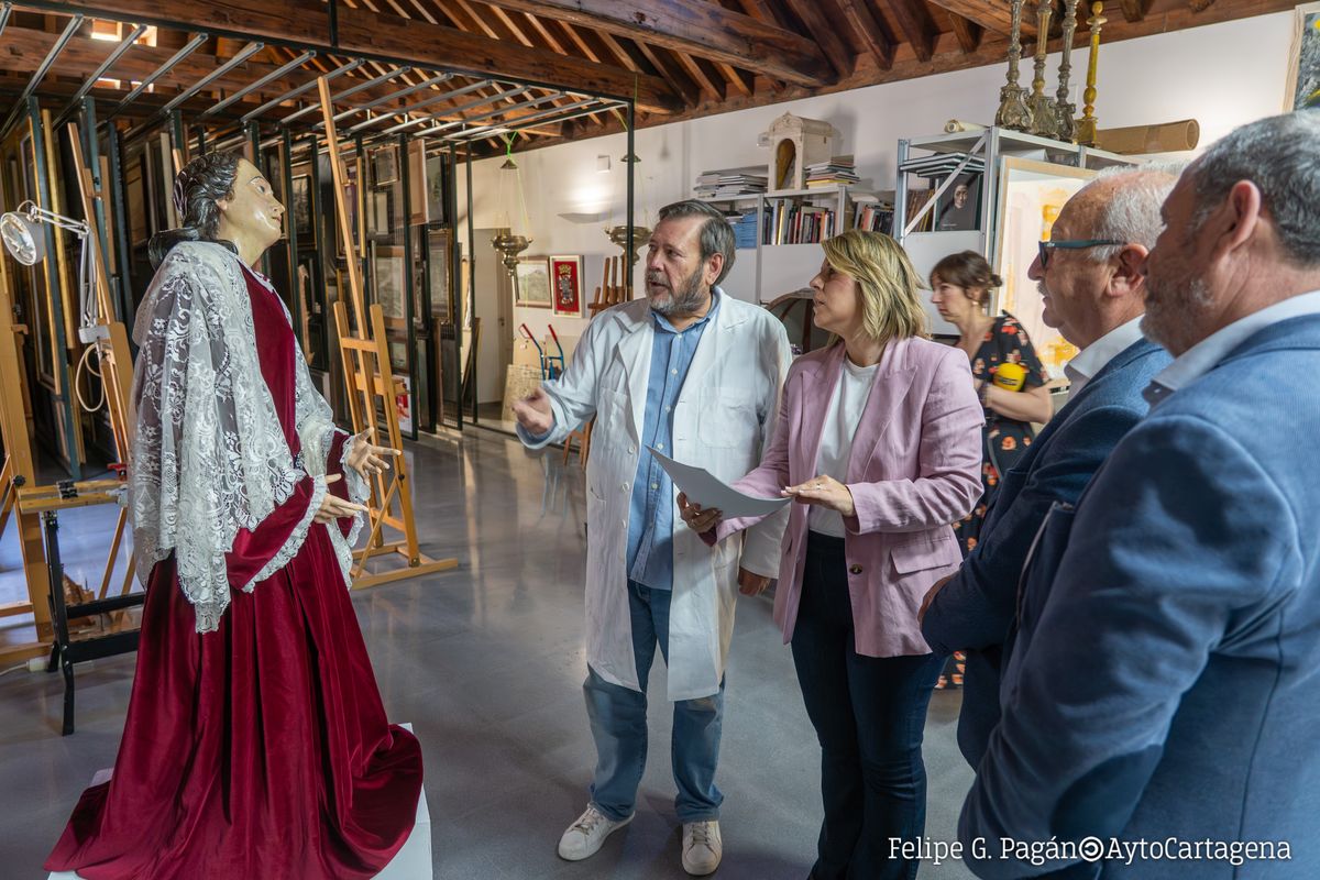 El Ayuntamiento y la Cofradía California completan la restauración de una imagen histórica de la Virgen del Primer Dolor 1 302099