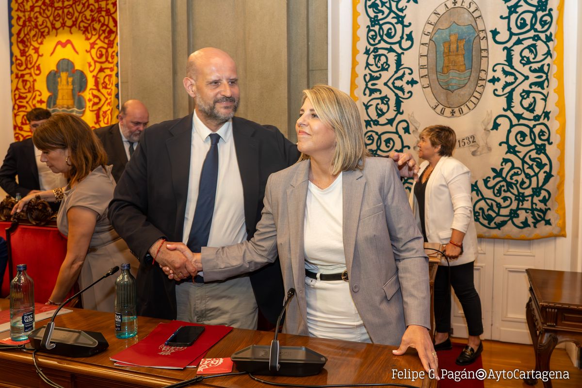 El Pleno rechaza la moción de censura contra la alcaldesa Noelia Arroyo El Pleno rechaza la moción de censura contra la alcaldesa Noelia Arroyo