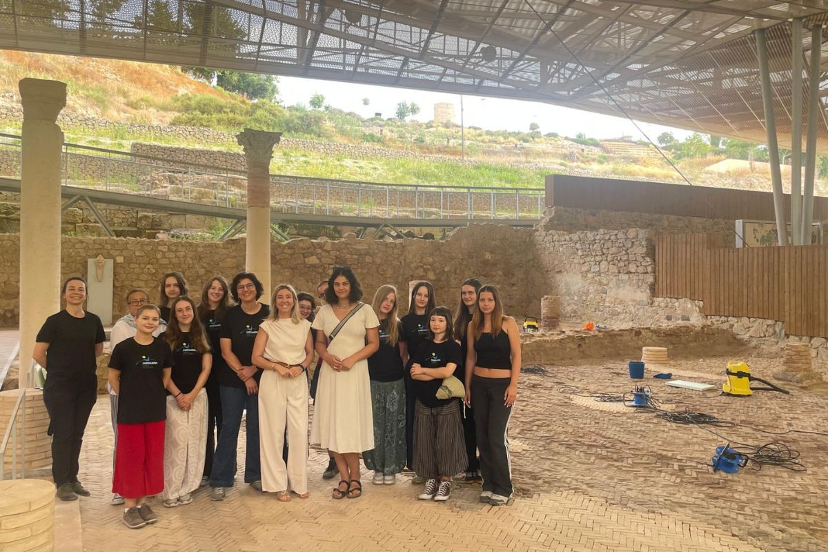 Erasmus de Eslovaquia hacen prácticas de arqueología en Cartagena. Junio, 2026.