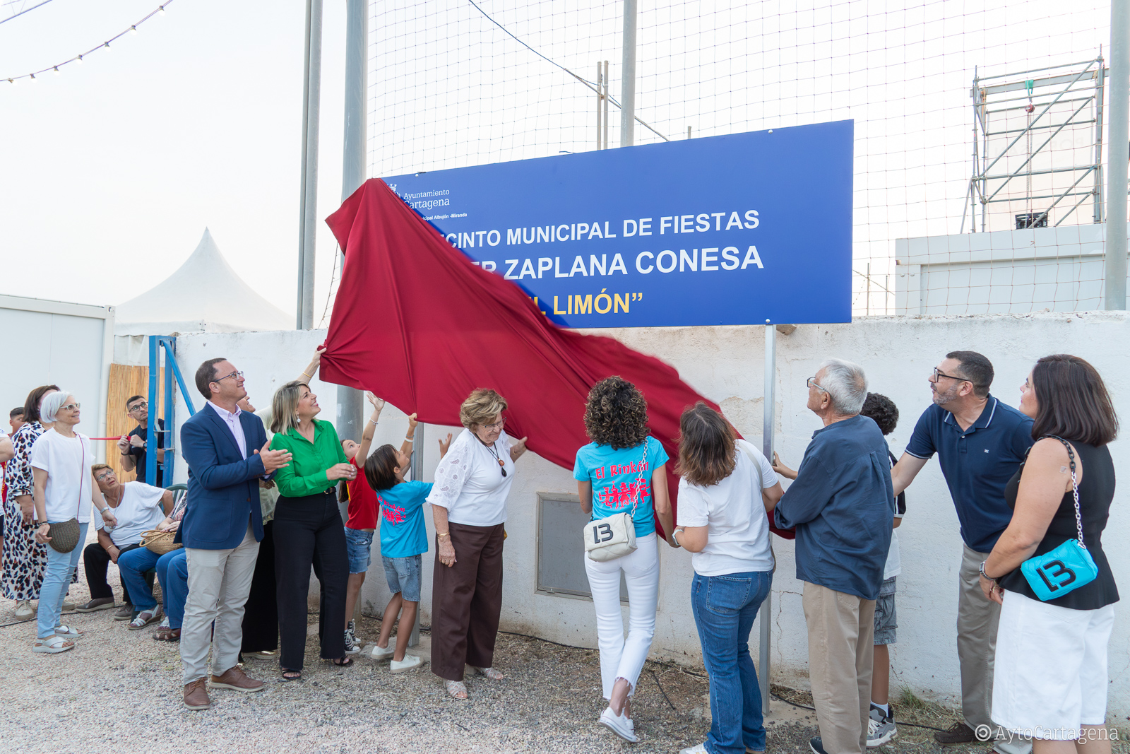 Nominación del recinto municipal de fiestas Javier Zaplana en El Albujón