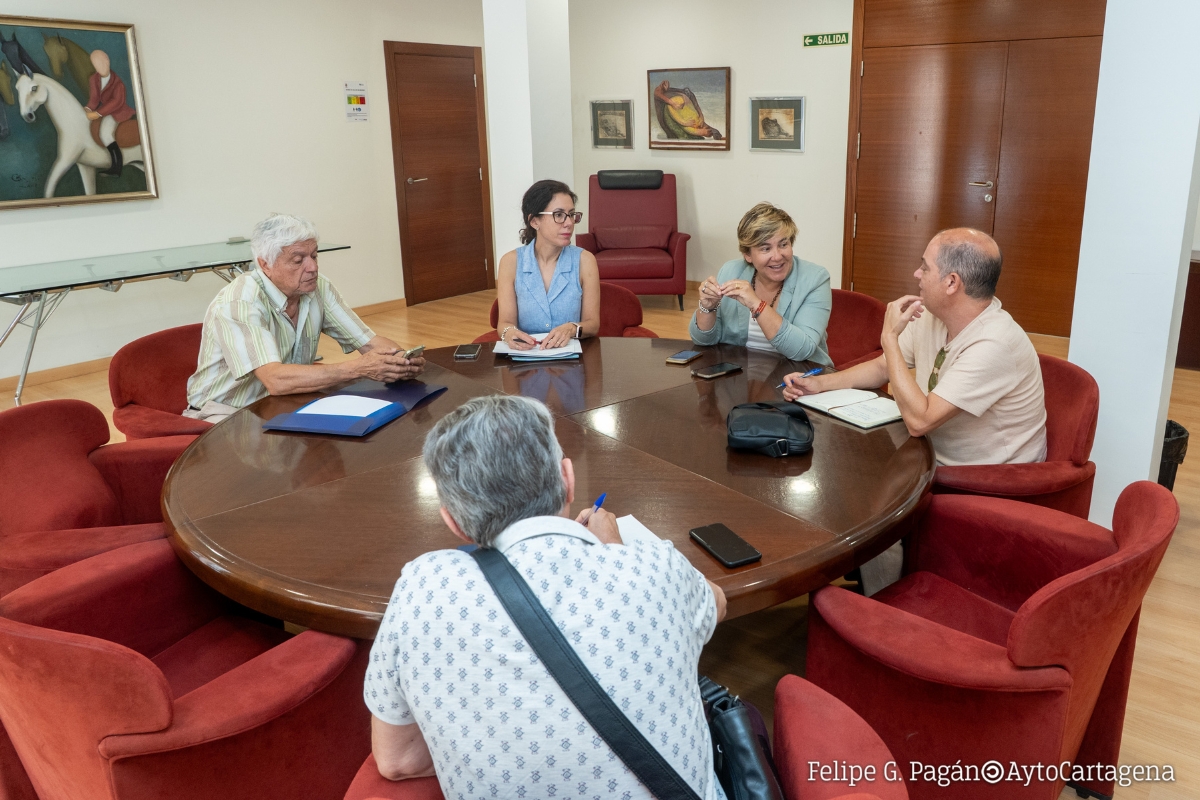 Reunión con el sector de venta ambulante. Julio, 2026.