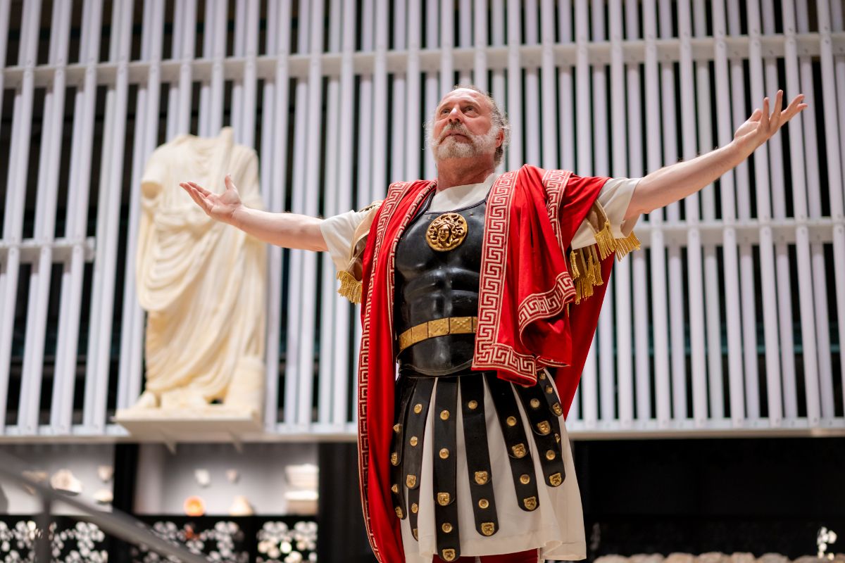 Cartagena Puerto de Culturas revive las intrigas del Imperio romano con la visita nocturna ‘Galba, el enemigo de Nerón’