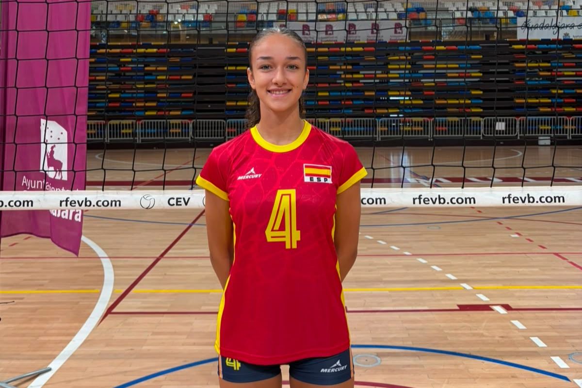 La cartagenera Kyara de Souza ha representado a España en el Mundial Sub-17 de voleibol