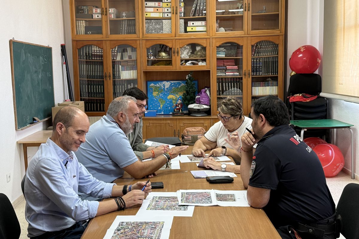 Reunión con representantes de la Asociación de Vecinos de San Félix