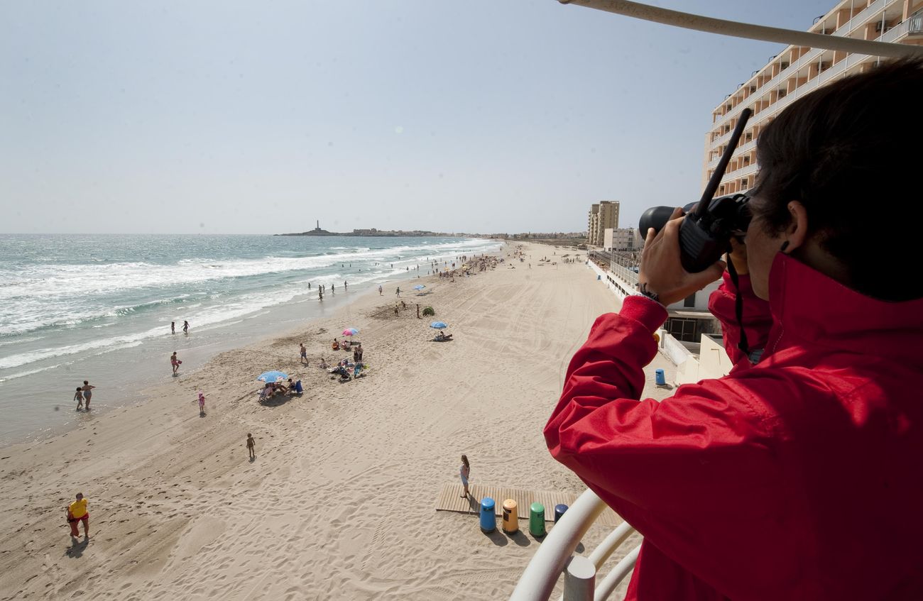 Puesto de Salvamento y vigilancia en playas de Proteccin Civil