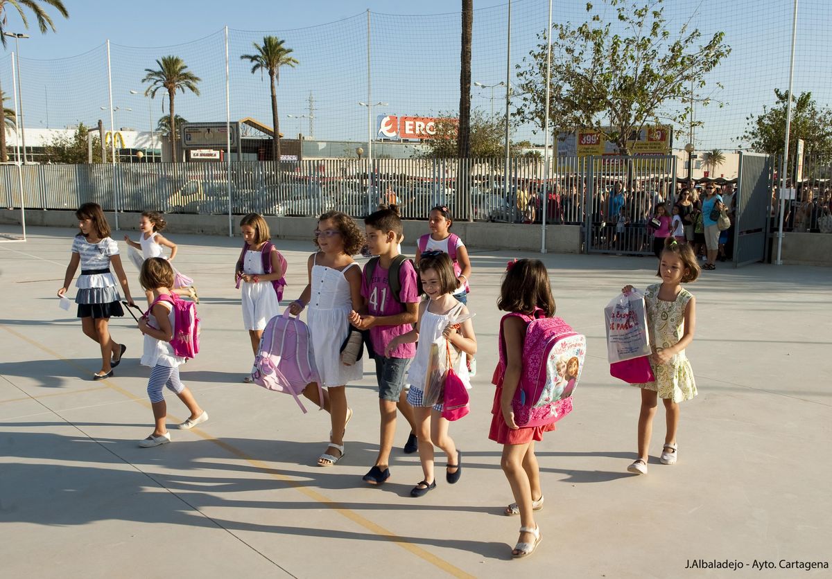 Visita al colegio Atalaya en el primer da de clase