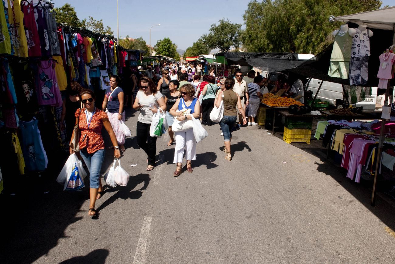 Imagen de archivo de mercadillo en Urbanizacin Mediterrneo