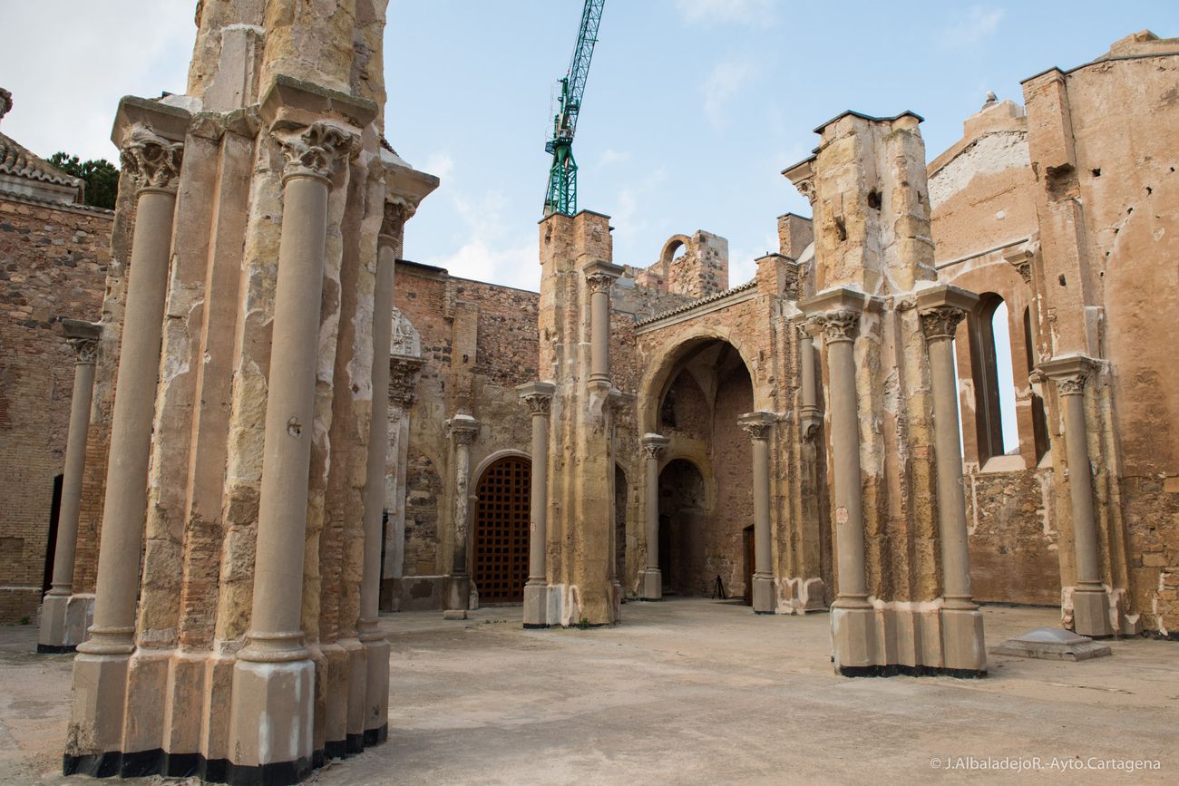 La plataforma ciudadana Virgen de la Caridad ha centrado su defensa en la rehabilitacin de la Catedral de Santa Mara la Mayor