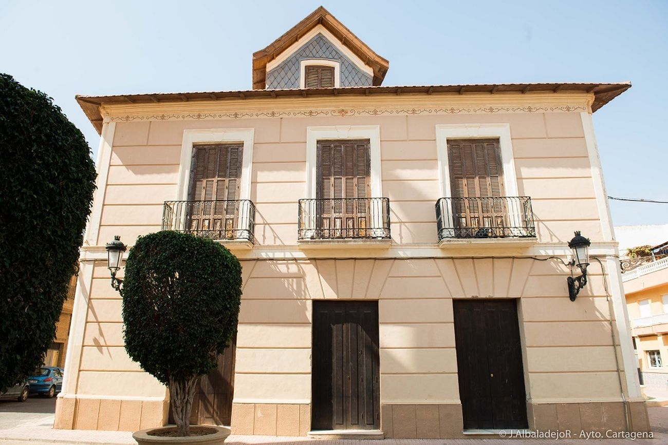 Visita de concejales a la Casa Rubio de El Algar