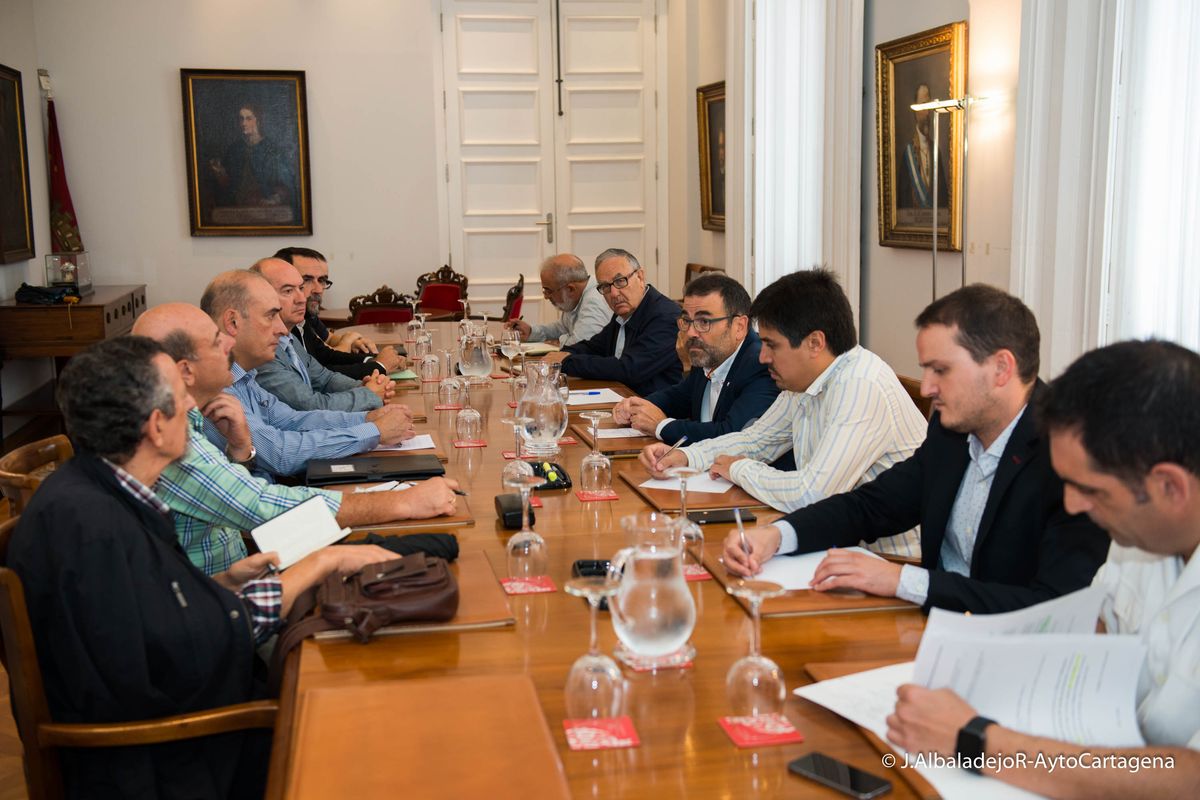 Mesa de trabajo del Año de la Ilustración