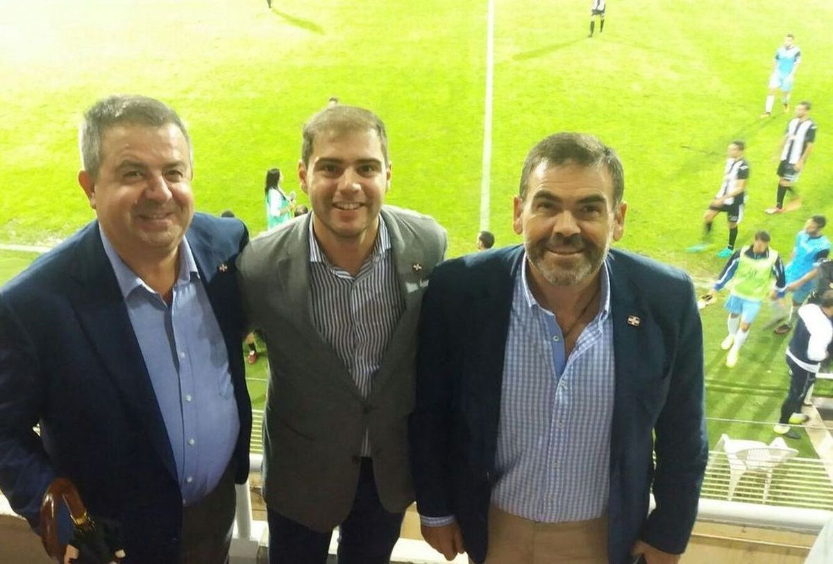 El alcalde y los concejales de Deportes y de Calidad de Vida en el Estadio Cartagonova