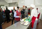 Demostracin de los alumnos del Curso de Cocina y Restauracin de la ADLE 