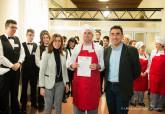 Entrega de diplomas a los alumnos de los cursos de Cocina y Restauraci�n de la ADLE