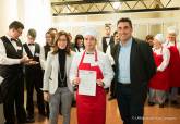 Entrega de diplomas a los alumnos de los cursos de Cocina y Restauraci�n de la ADLE