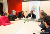 El alcalde y la vicealcaldesa se re�nen con el comit� de empresa de Navantia