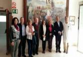 Visita al hospital de Caridad de Francisco Calder�n y la preidenta de Afibrocar