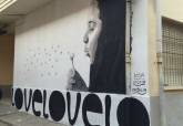 Grafittis en el IES Isaac Peral por el proyecto Lovefest