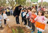 El colegio San Cristbal de El Boho inaugura su huerto urbano