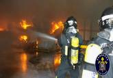 Incendio en una nave industrial de La Palma