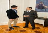 Visita de Jorge Mart�nez, mejor MIR de Espa�a, al Palacio Consistorial