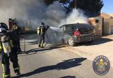 Incendio de veh�culo junto al helipuerto de Santa Ana