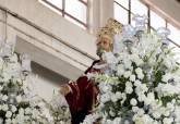 San Pedro, Santiago Apstol y San Juan Evangelista aguardan la Procesin de los Traslados