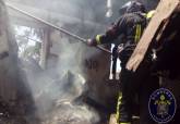 Incendio en una nave abandonada de Santa Mar�a