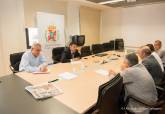 Reunin del alcalde con empresarios del Polgono Industrial Los Camachos