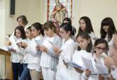 El coro de Maristas cantando el Akathistos en la Parroquia de San Ginés, acto al que acudió el alcalde