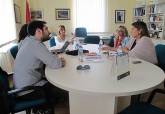 Reuni�n de la concejala de Servicios Sociales con responsables de la Fundaci�n Rais
