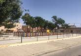 Nueva zona de juegos infantiles en la plaza Manuel de Falla de la barriada San Crist�bal (Boh�o)