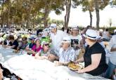 Los mayores celebran su tradicional convivencia en Los Urrutias
