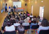 El Centro TENAC clausura su Curso de Quiromasaje para mujeres con la entrega de diplomas