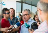 Rueda de prensa en el parking del Hospital Santa Luc�a