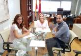 Reuni�n de la alcaldesa con la consejera de Educaci�n sobre los colegios de El Llano y La Aljorra