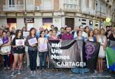 Concentracin en la plaza del Icue contra la violencia de gnero por el asesinato de una mujer en canteras a manos de su ex pareja