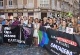 Concentracin en la plaza del Icue contra la violencia de gnero por el asesinato de una mujer en canteras a manos de su ex pareja