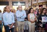 Concentracin en la plaza del Icue contra la violencia de gnero por el asesinato de una mujer en canteras a manos de su ex pareja