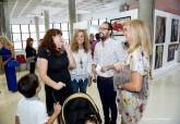Inauguracin de la exposicin colectiva de las alumnas de la academia 'Pinta con Vincent'