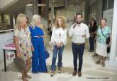 Inauguración de la exposición colectiva de las alumnas de la academia 'Pinta con Vincent'