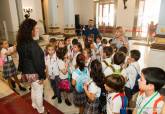 Visita de alumnos de 2 de primaria del Colegio Narval al Palacio Consistorial de Cartagena