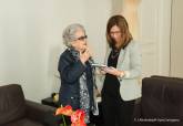 La alcaldesa recibe a Mara Teresa Cervantes que tendr una plaza en Cartagena