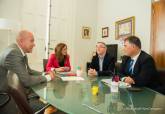 Reunión entre la alcaldesa de Cartagena y representantes de FCC