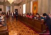 Recepcin a los alumnos de sexto de primaria del CEIP San Isidoro y Santa Florentina que participarn en el pleno infantil