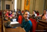 Recepcin a los alumnos de sexto de primaria del CEIP San Isidoro y Santa Florentina que participarn en el pleno infantil