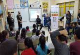 Visita del jugador Jess Cantero al colegio Vicente Medina, programas ADE y de Absentismo Escolar