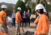 Alumnos del Programa Mixto de Empleo y Formación PMEF en el Parque de la Rosa