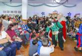 Reyes Magos entrega de juguetes en la asociacin de vecinos Ensanche-Almarjal